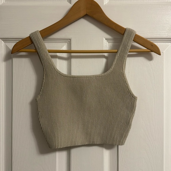 Aritzia | Babaton Sculpt Knit Squareneck Cropped Tank (XS, Matte Pearl) - Picture 2 of 7